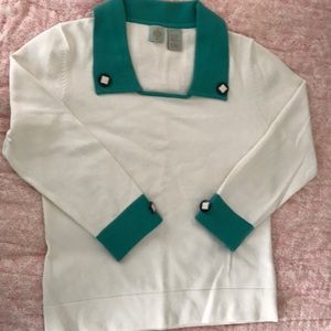 White sweater w teal detail